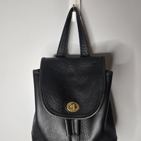 Coach Vintage Mini Backpack Black Leather DayPack 9960 90s brass hardware - Picture 3 of 16